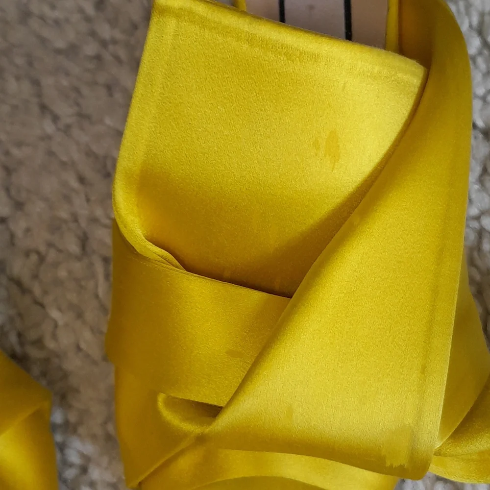 No 21 YELLOW SATIN Kitten Heels Size 7 - Picture 10 of 16